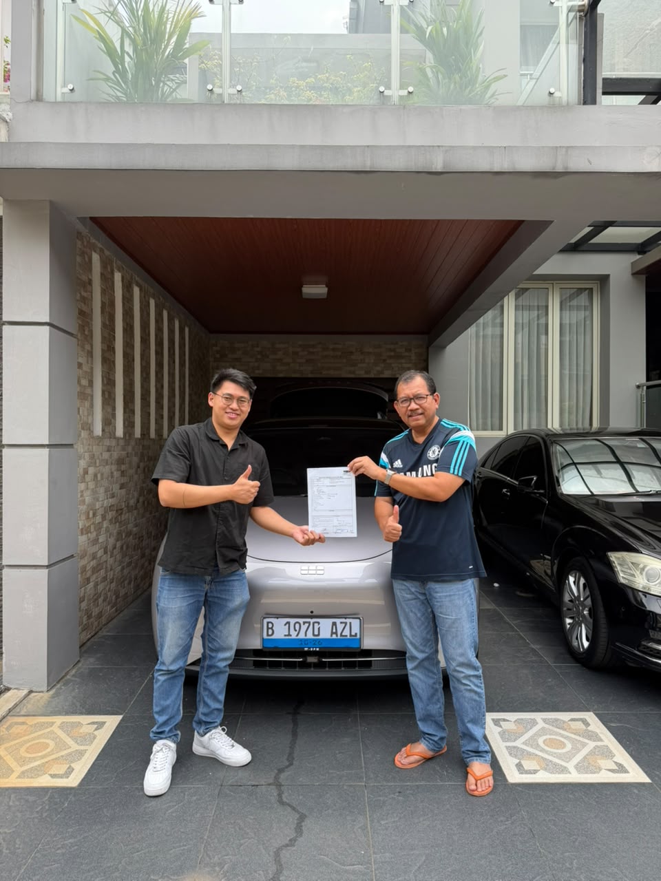 Momen Serah Terima Unit Geely BSD